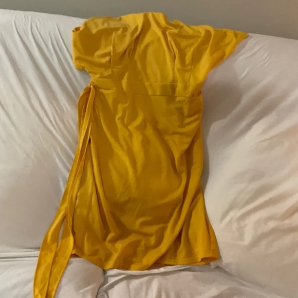 Yellow Bodycon/Pencil Dress - Picture 4 of 5